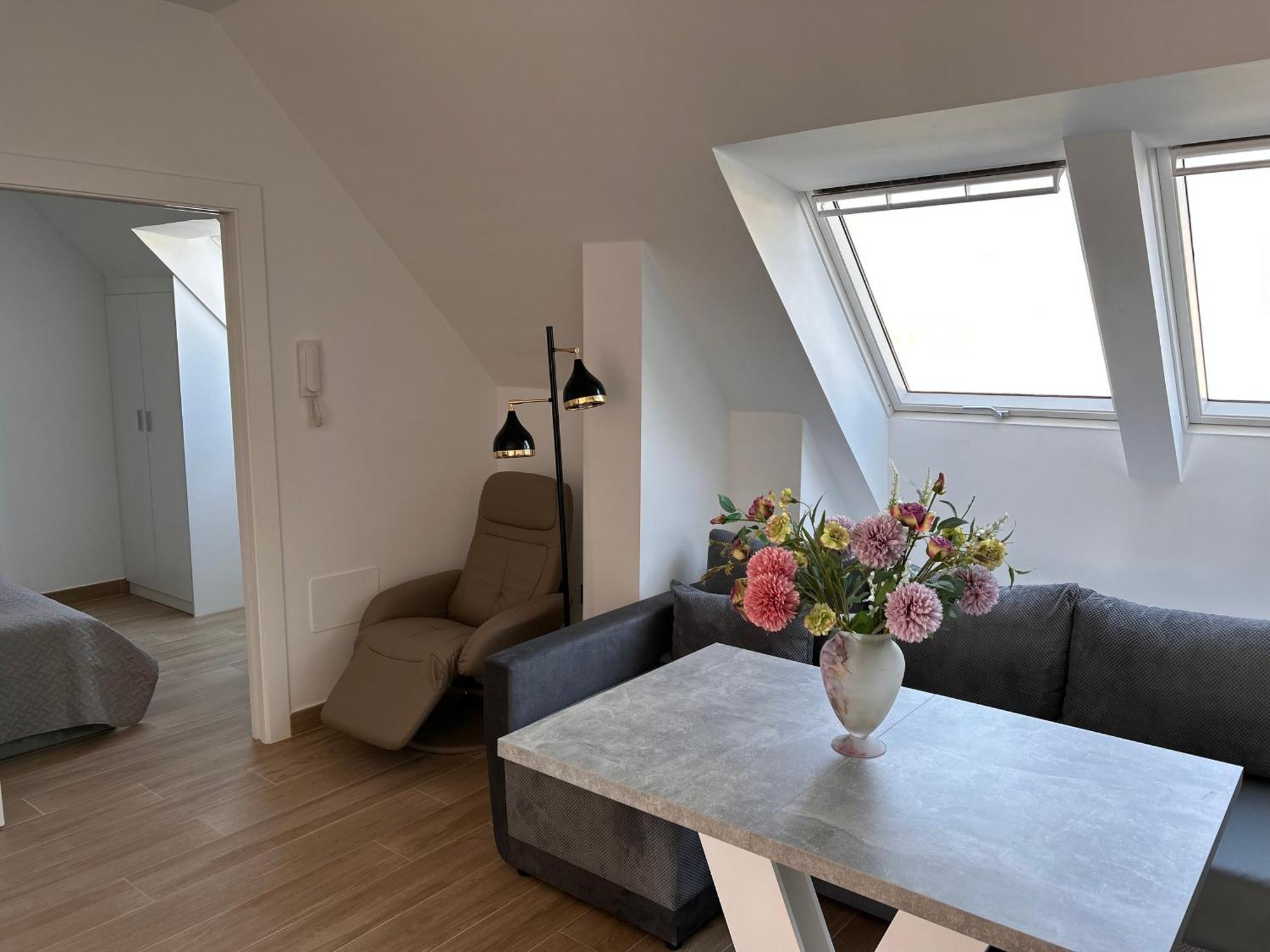 New & Cosy At Huoneisto